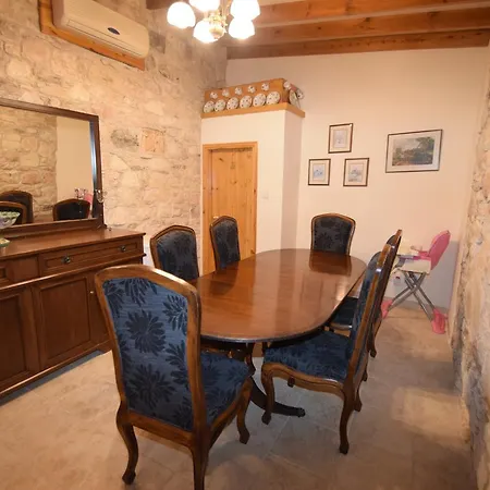 Bed & Breakfast House Of The Sophias *
